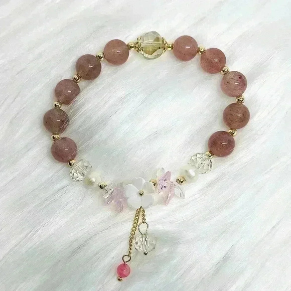 Lily Crystal Crystal Bracelet - Picture 7 of 8